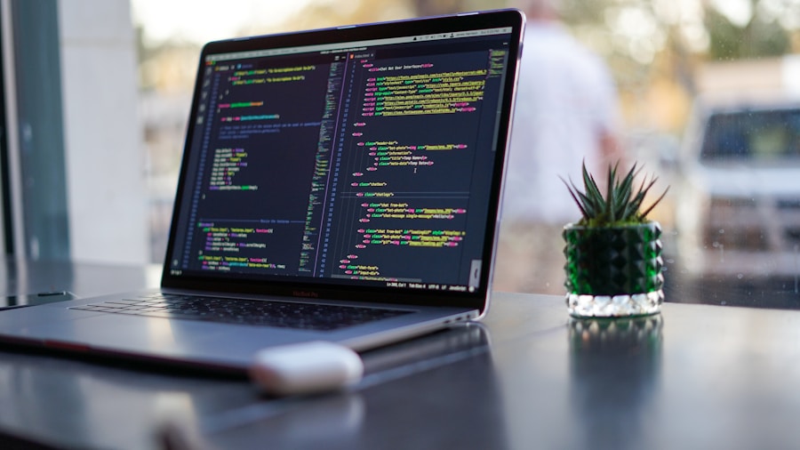 Software custom sau aplicații gata făcute